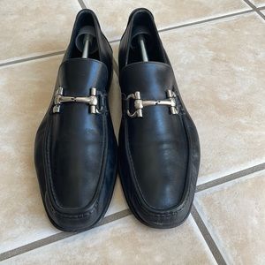 BLACK FERRAGAMO SHOES